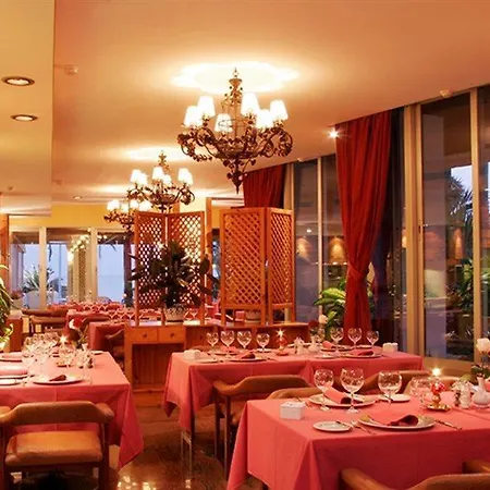 Bajondillo Aparthotel 4*