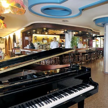 Bajondillo Aparthotel