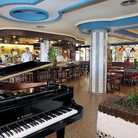 Aparthotel Bajondillo 4*