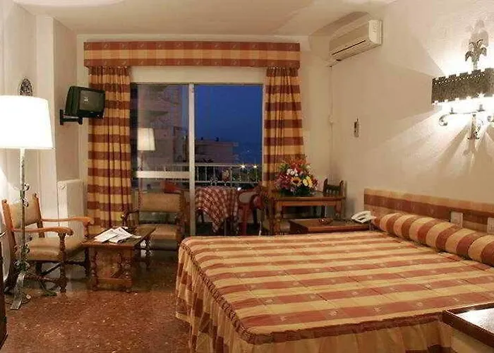 Апарт-отель Bajondillo Торремолинос